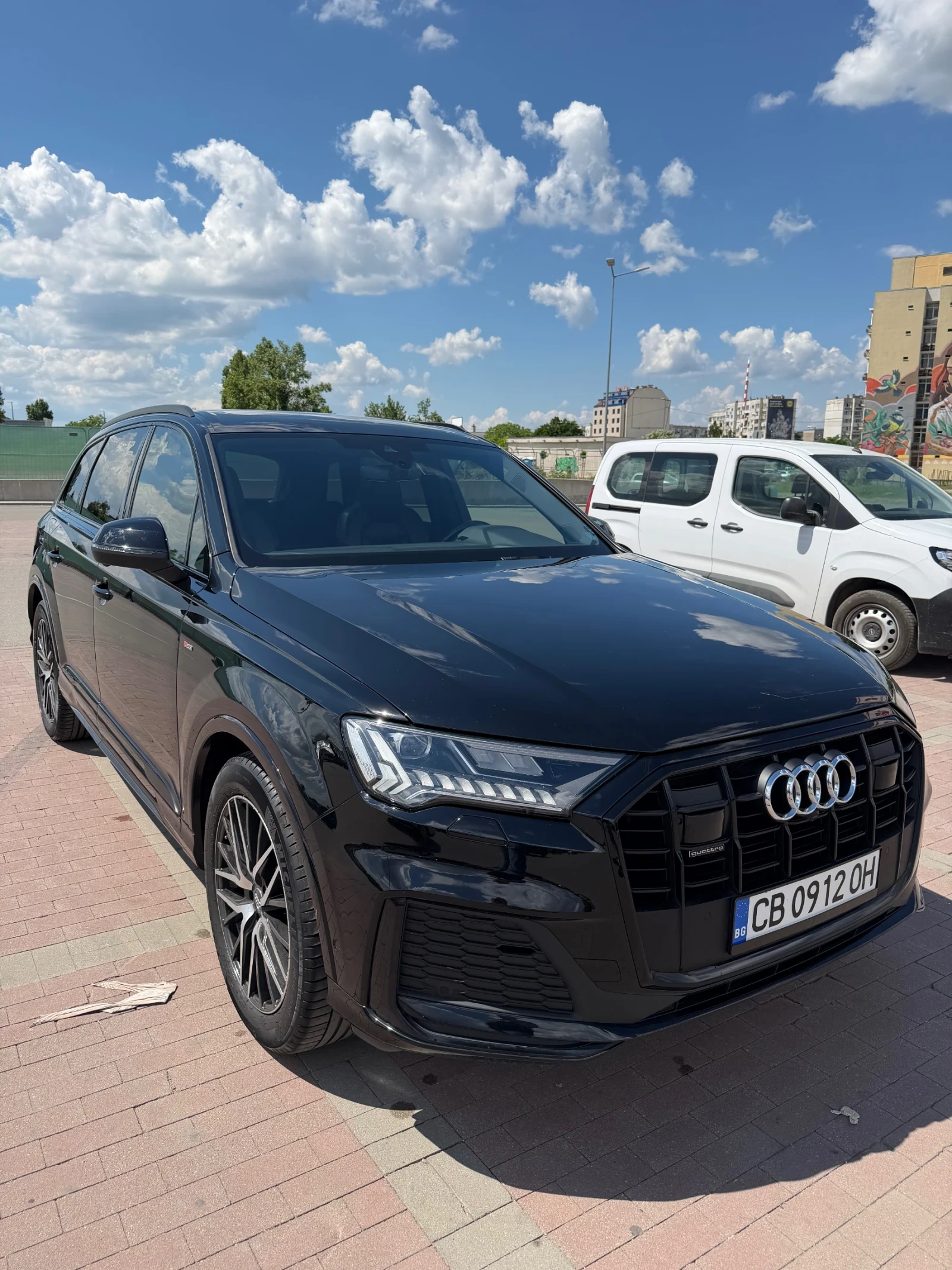 Audi Q7 ПЕРФЕКТНО СЪСТОЯНИЕ НАПЪЛНО ОБСУЖЕНА ФУЛ ЕКСТРИИИИ