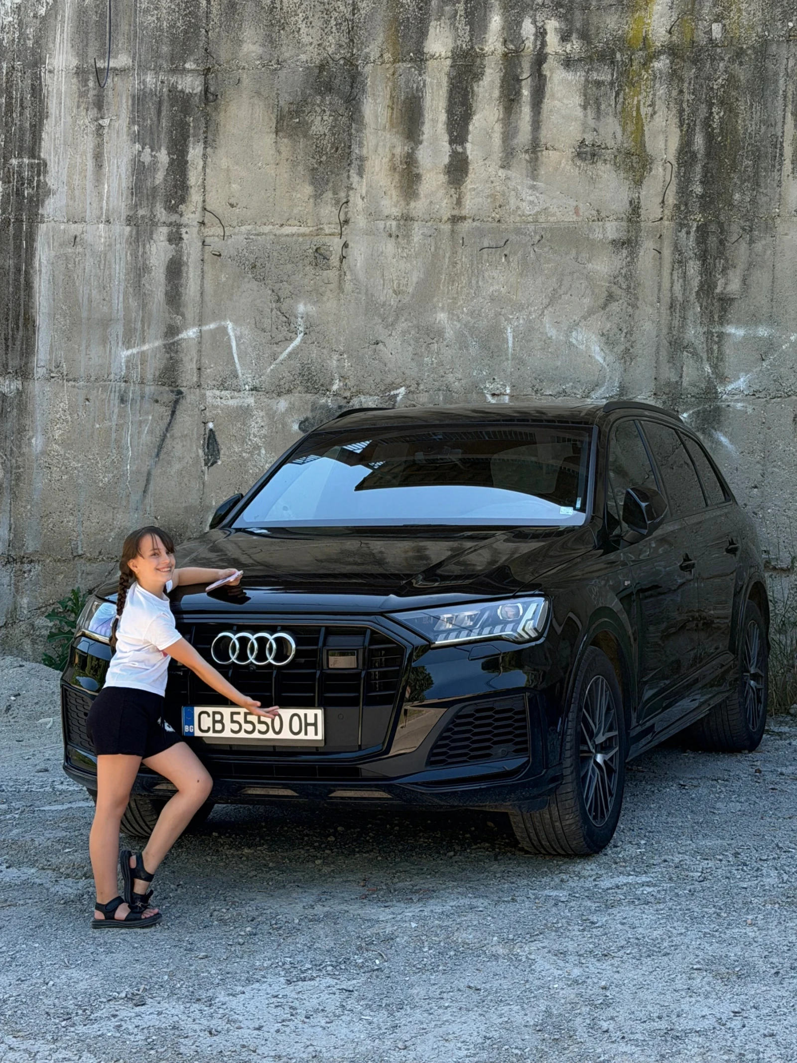 Audi Q7 ПЕРФЕКТНО СЪСТОЯНИЕ НАПЪЛНО ОБСУЖЕНА ФУЛ ЕКСТРИИИИ