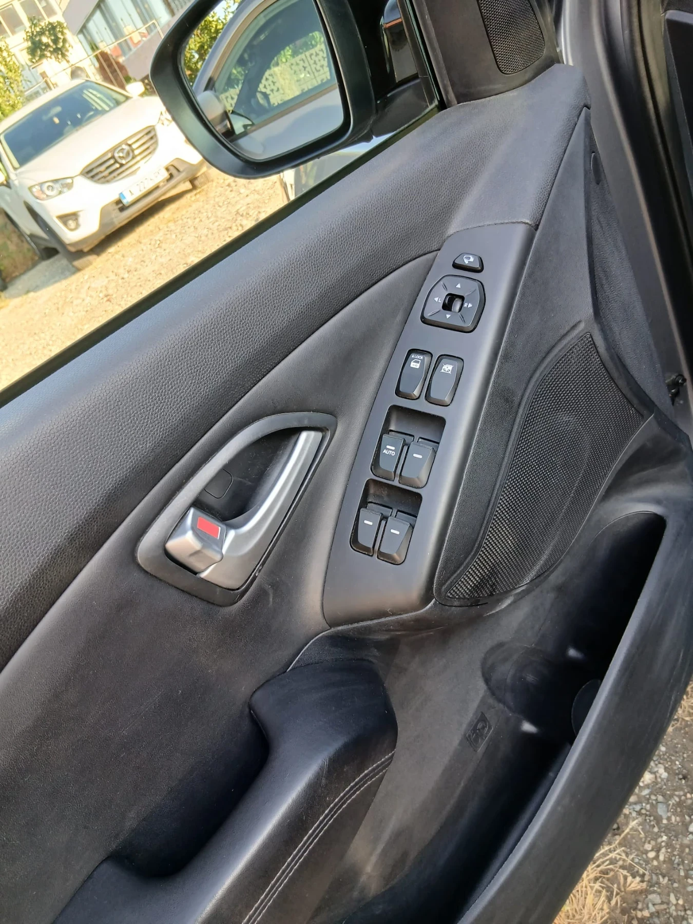 Hyundai IX35, снимка 13 - Автомобили и джипове - 55161870
