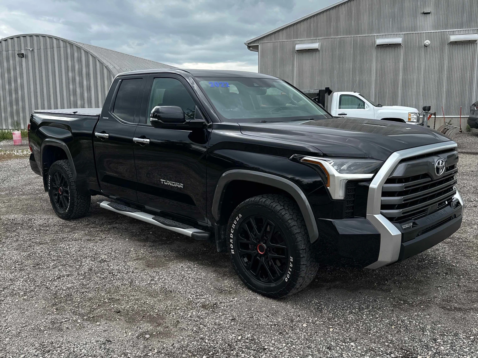 Toyota Tundra Limited | CARFAX | АВТОКРЕДИТ БЕЗ ПЪРВОНАЧАЛНА , снимка 3 - Автомобили и джипове - 55955499
