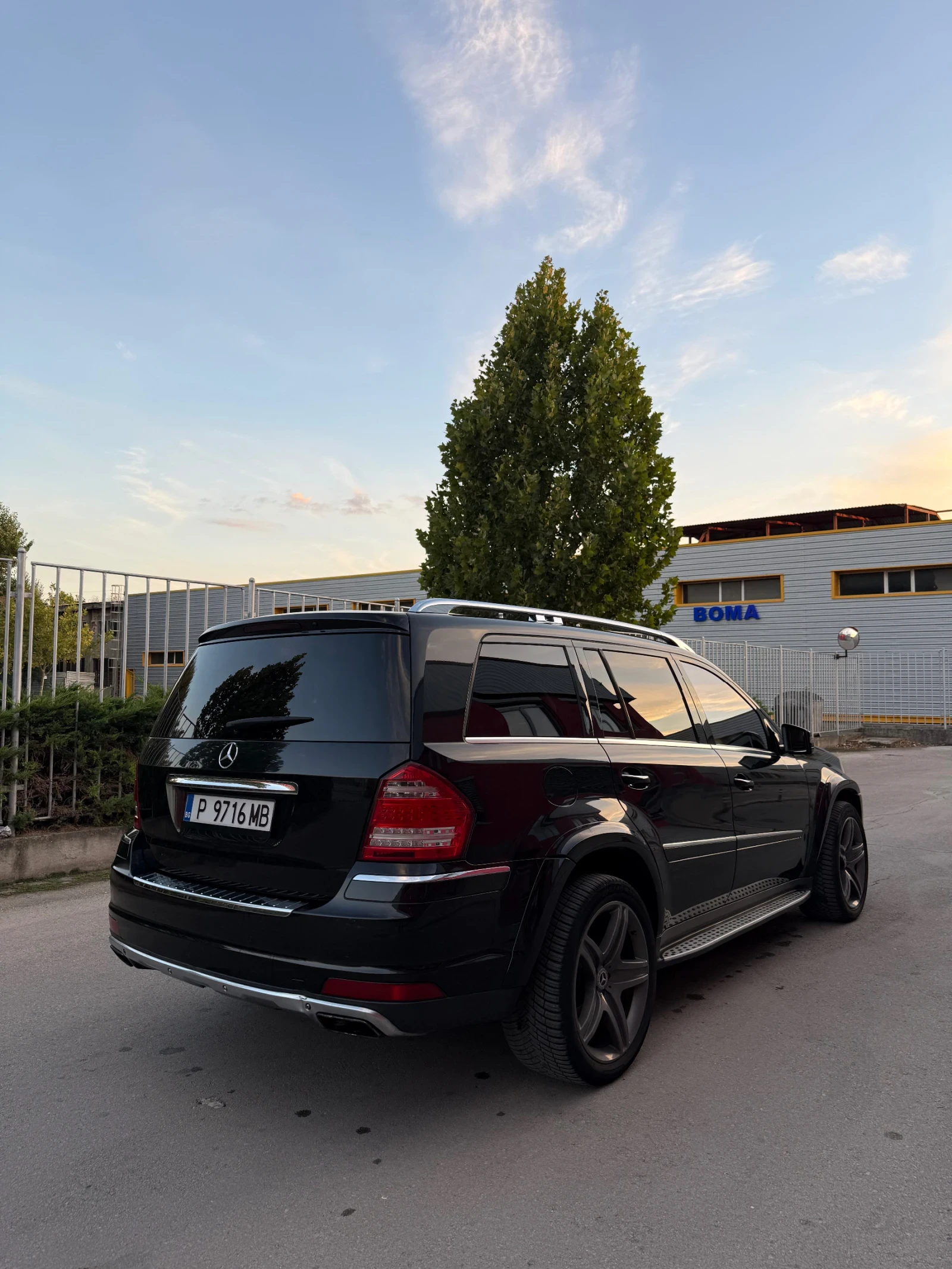 Mercedes-Benz GL 450 AMG LINE 7 МЕСТЕН, снимка 4 - Автомобили и джипове - 56281104