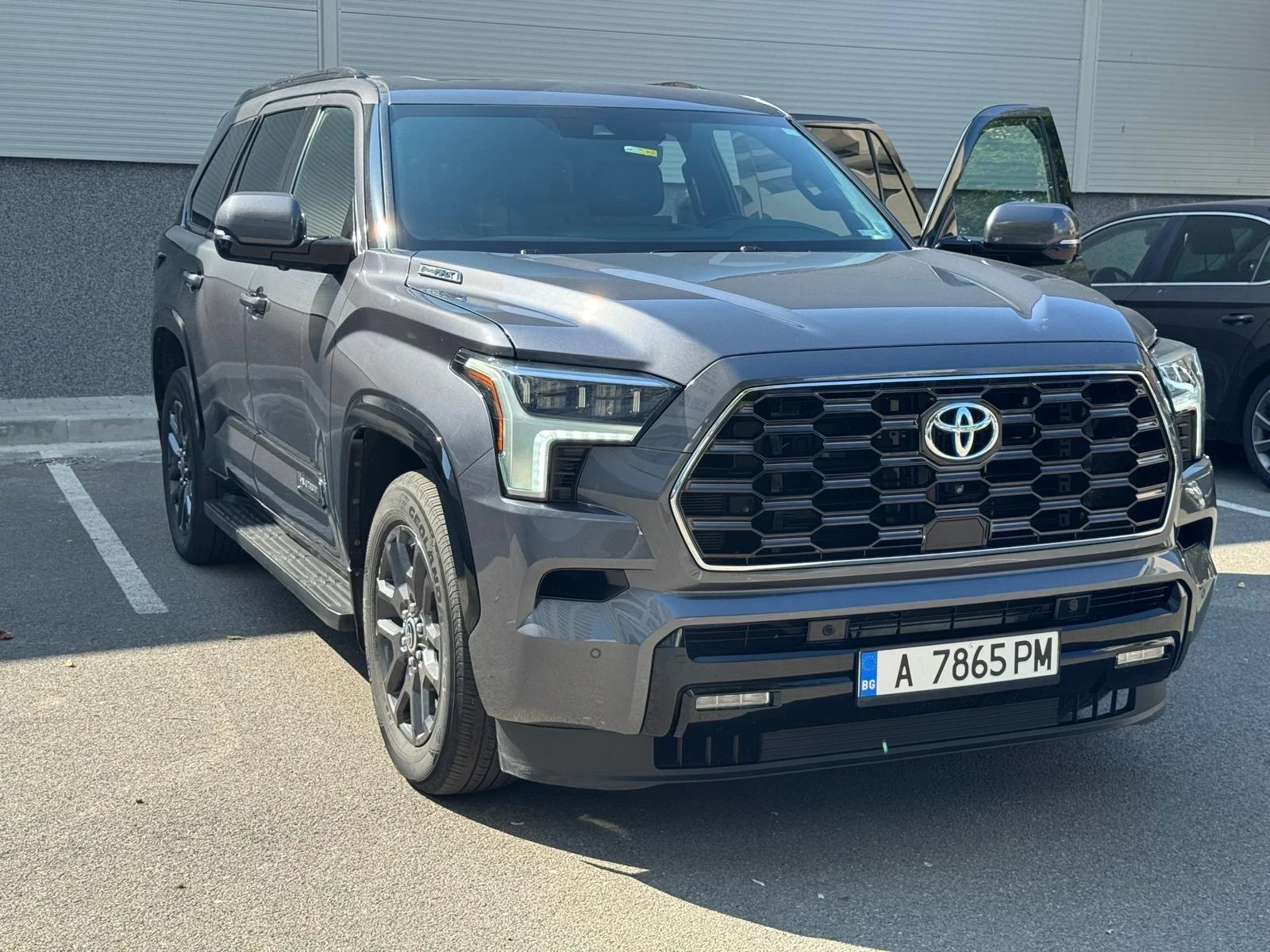 Toyota Sequoia, снимка 12 - Автомобили и джипове - 56341013