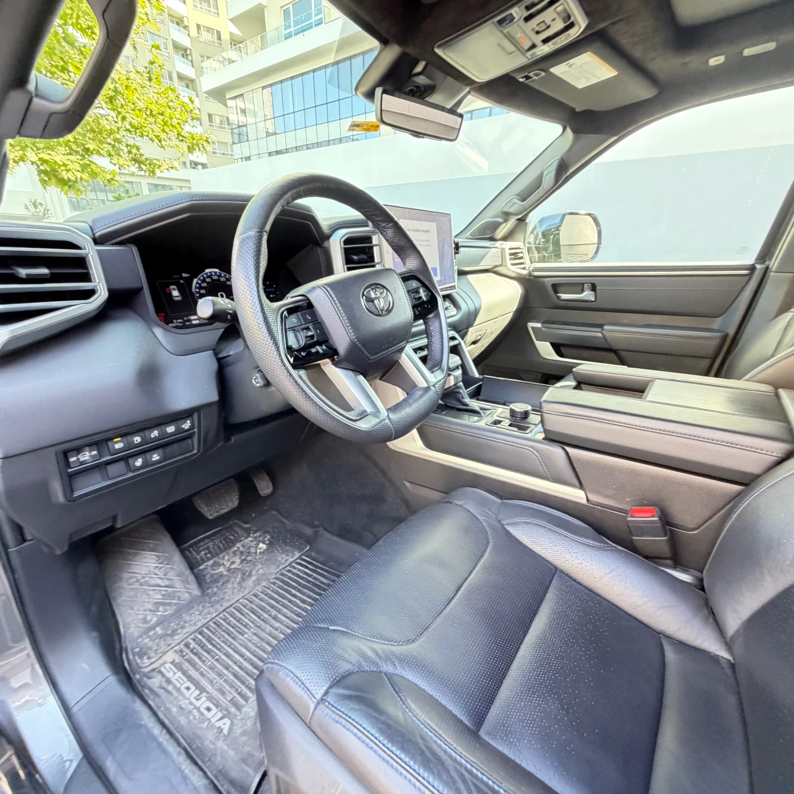 Toyota Sequoia, снимка 3 - Автомобили и джипове - 56341013