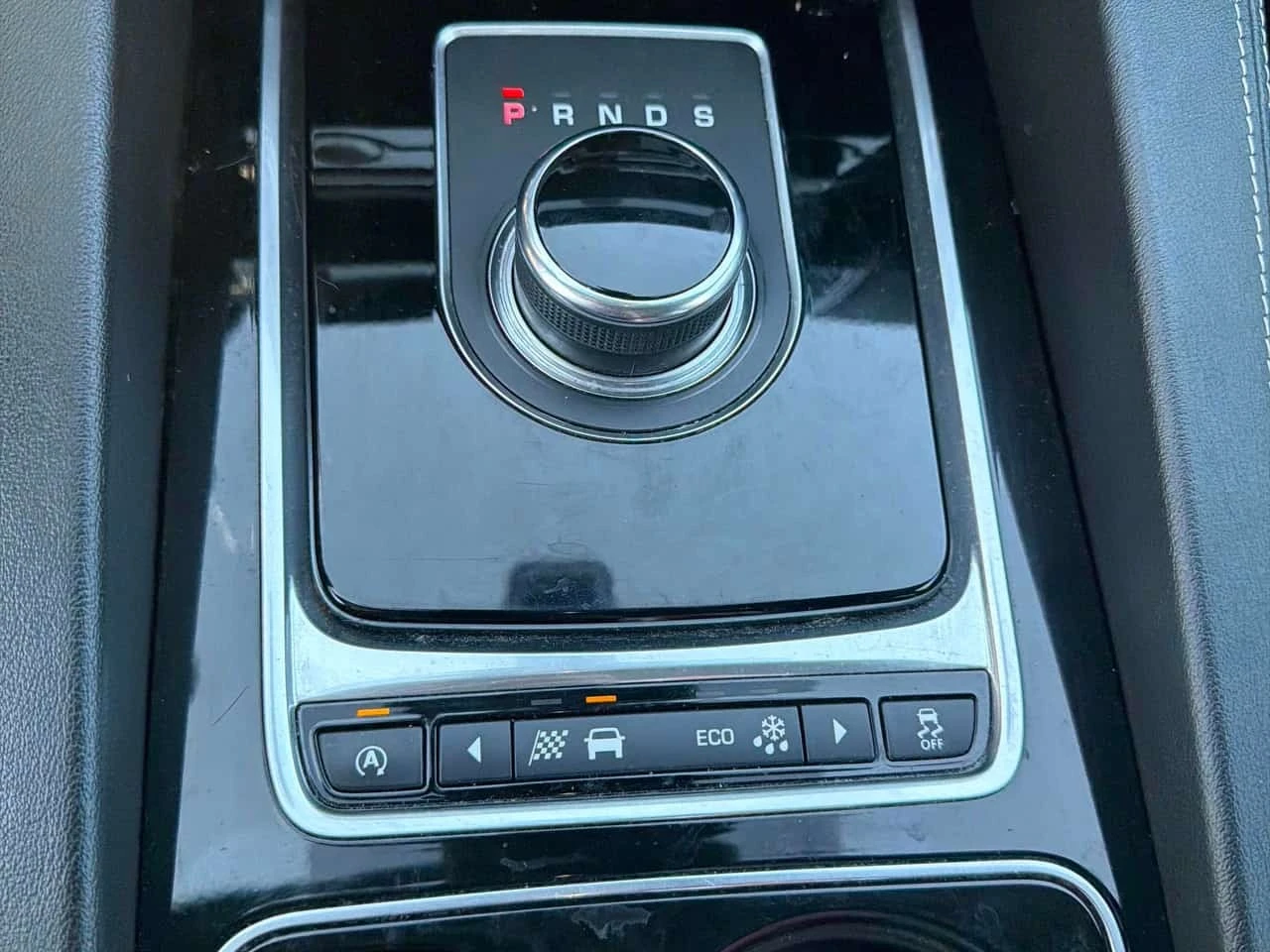 Jaguar F-PACE * 35t R Sport * CARFAX * ����� �� ����������� | Mobile.bg � ����������� 10