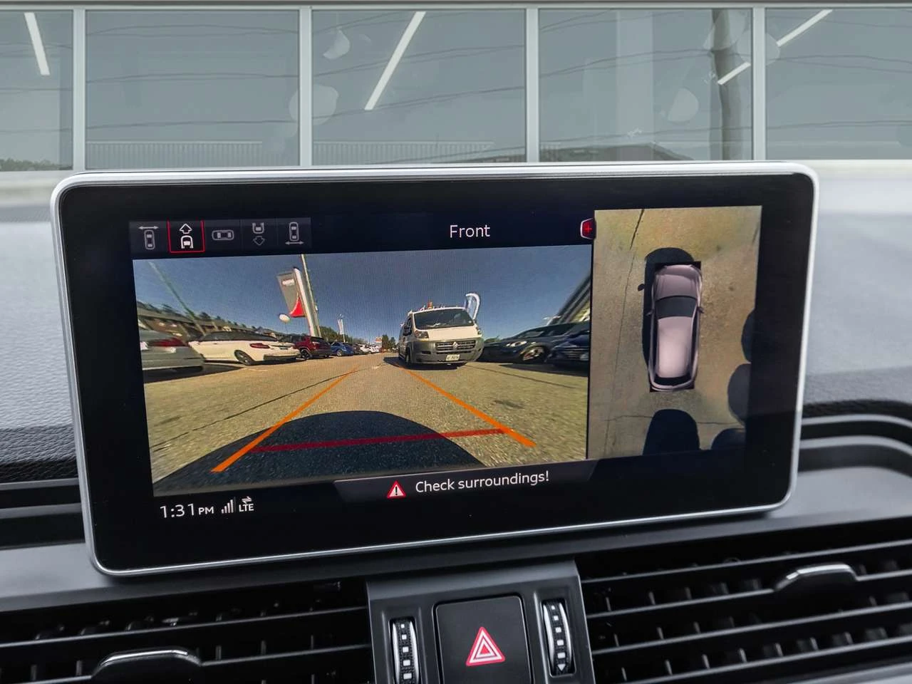 Audi Q5 E Plug-In Hybrid Quattro AWD | Panoramic Sunroof |, снимка 12 - Автомобили и джипове - 56660309