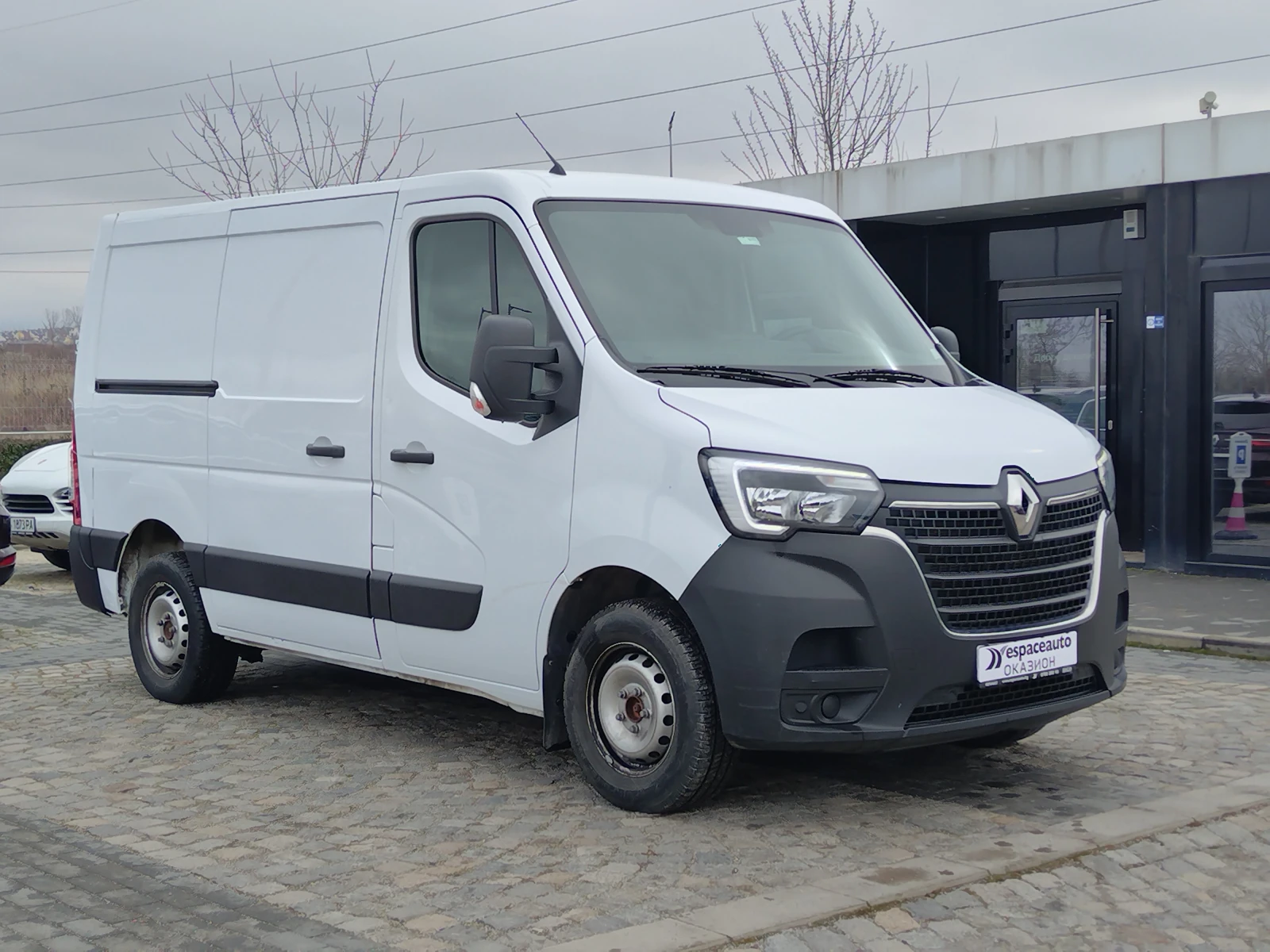 Renault Master  L1H1/2.3dCi/135 к.с. - изображение 3