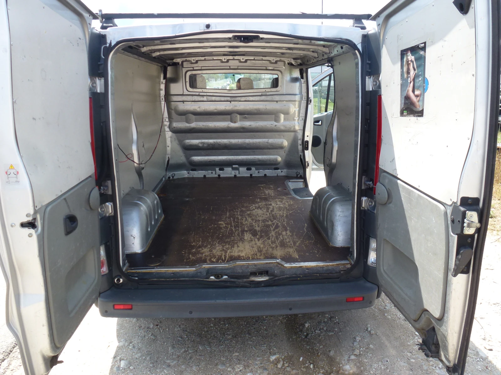 Opel Vivaro ТОП СЪСТОЯНИЕ, снимка 13 - Бусове и автобуси - 55264716