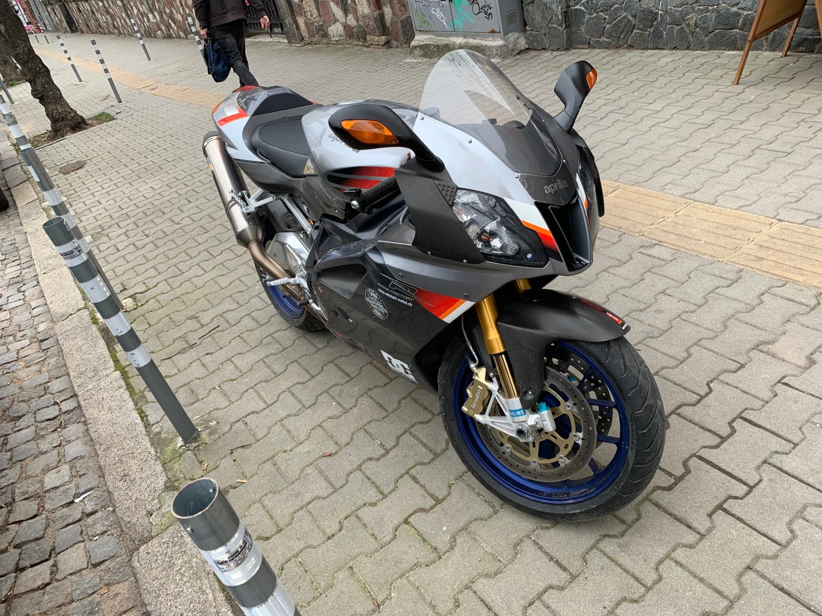 Aprilia RSV4  FACTURY R - изображение 5