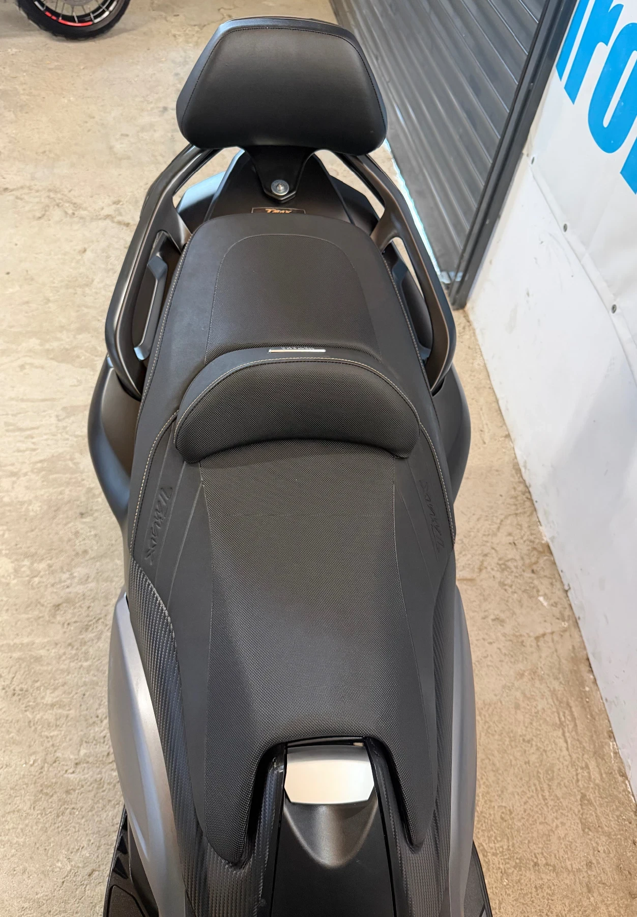 Yamaha T-max 530i ABS IRON MAX AKRAPOVIC, снимка 16 - Мотоциклети и мототехника - 55322288