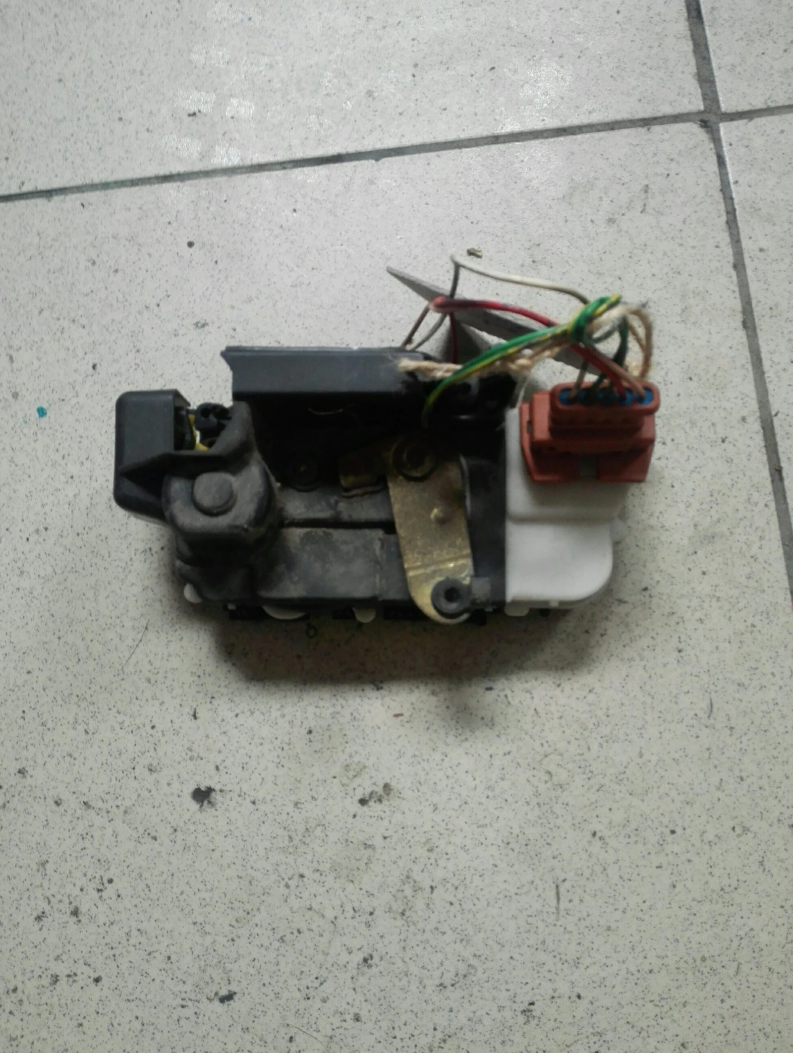      607 (9) | Mobile.bg   1