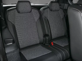 Peugeot 5008 ALLURE/213HP/7S/360/KEYLESS/NAVI/197h, снимка 12