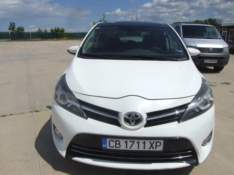 Toyota Verso 1.6 D, снимка 12 - Автомобили и джипове - 46569813