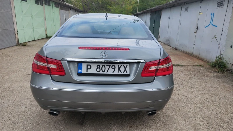 Mercedes-Benz E 350 купе, снимка 6 - Автомобили и джипове - 47819608