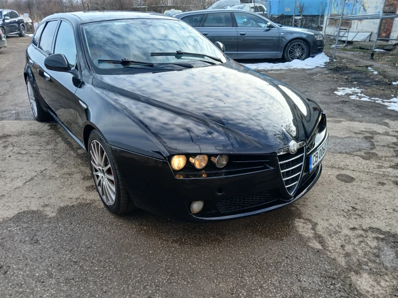 Alfa Romeo 159 sportwagon 1.9 jtdm автомат, снимка 1 - Автомобили и джипове - 49240761