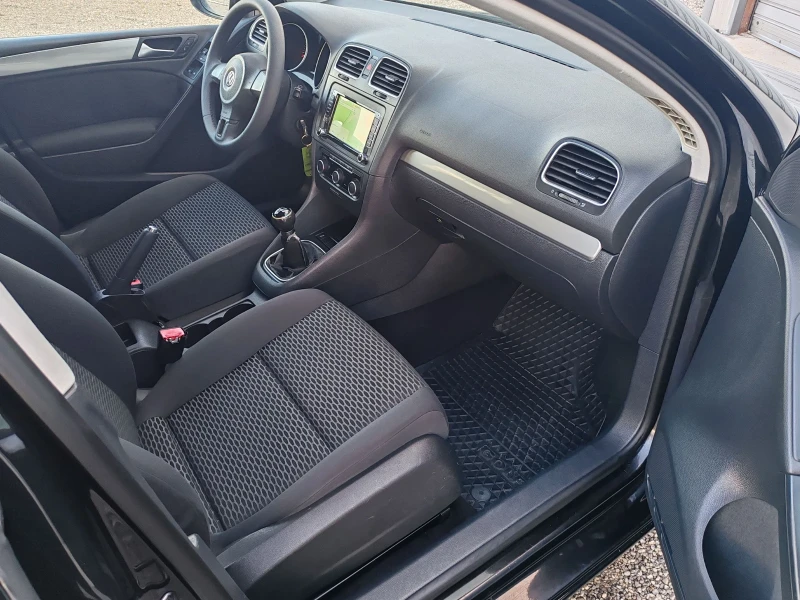 VW Golf 1.4i 80kc , снимка 10 - Автомобили и джипове - 52206555