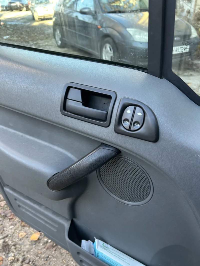 Ford Transit Custom Connect, снимка 12 - Автомобили и джипове - 52458816