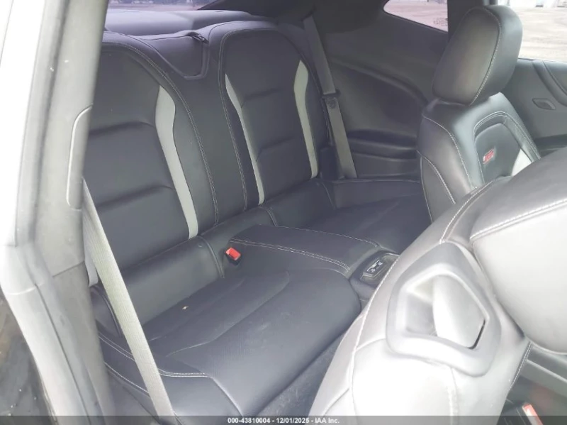 Chevrolet Camaro 2SS 6.2L V8 455hp, снимка 8 - Автомобили и джипове - 53550952