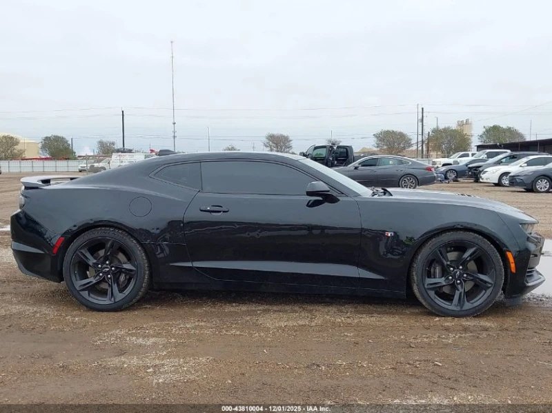 Chevrolet Camaro 2SS 6.2L V8 455hp, снимка 13 - Автомобили и джипове - 53550952