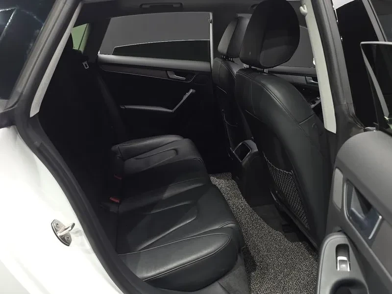 Audi A5 35 Tdi Quattro Sportback 8Ta, снимка 11 - Автомобили и джипове - 54995663