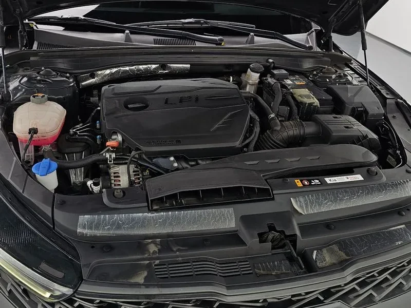 Kia K5 2.0 Lpi , снимка 6 - Автомобили и джипове - 56502625