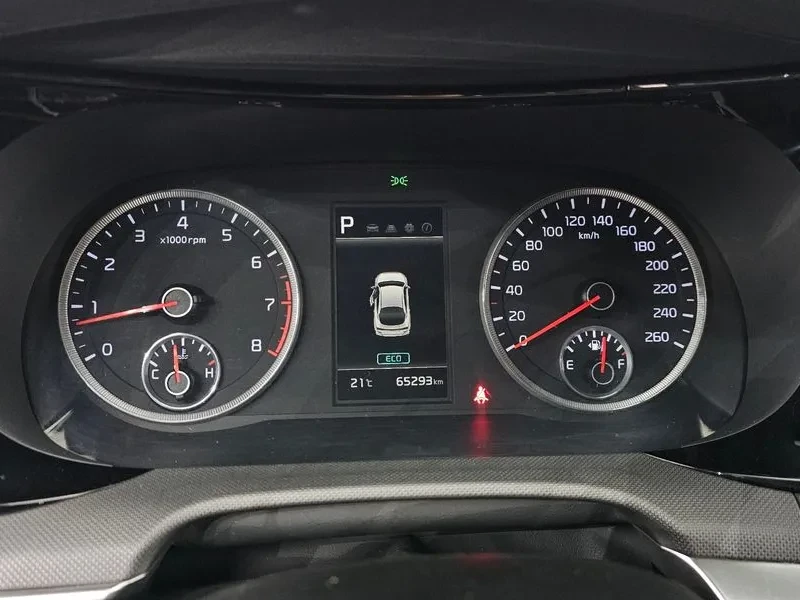 Kia K5 2.0 Lpi , снимка 8 - Автомобили и джипове - 56502625
