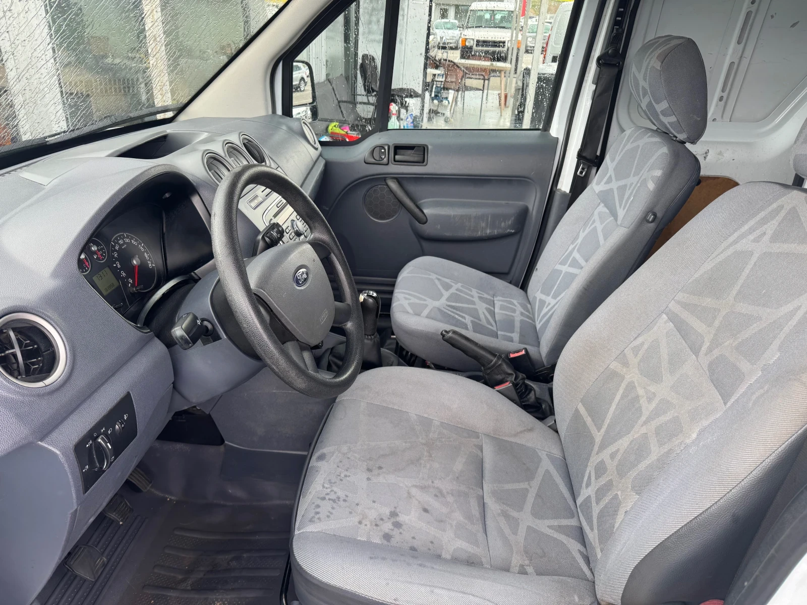 Ford Connect FaceLift/1.8TDCi/Climate - изображение 5