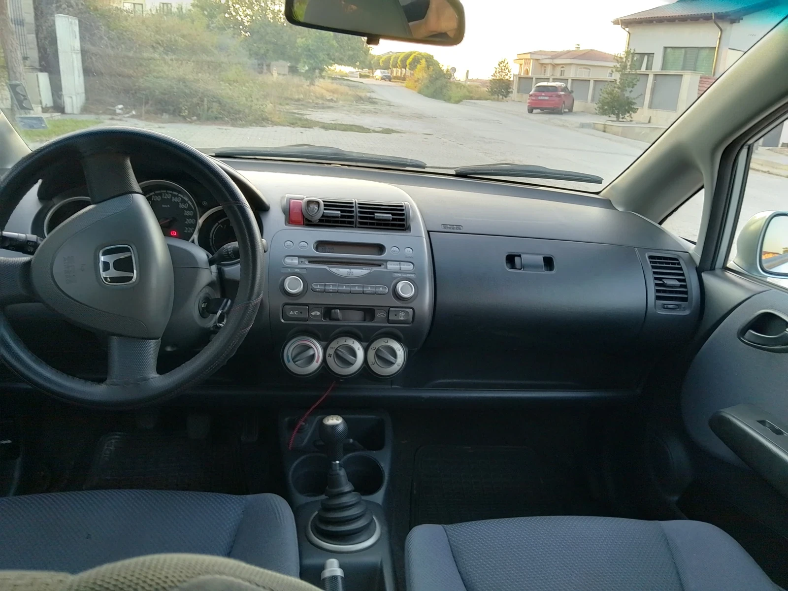 Honda Jazz  - изображение 6