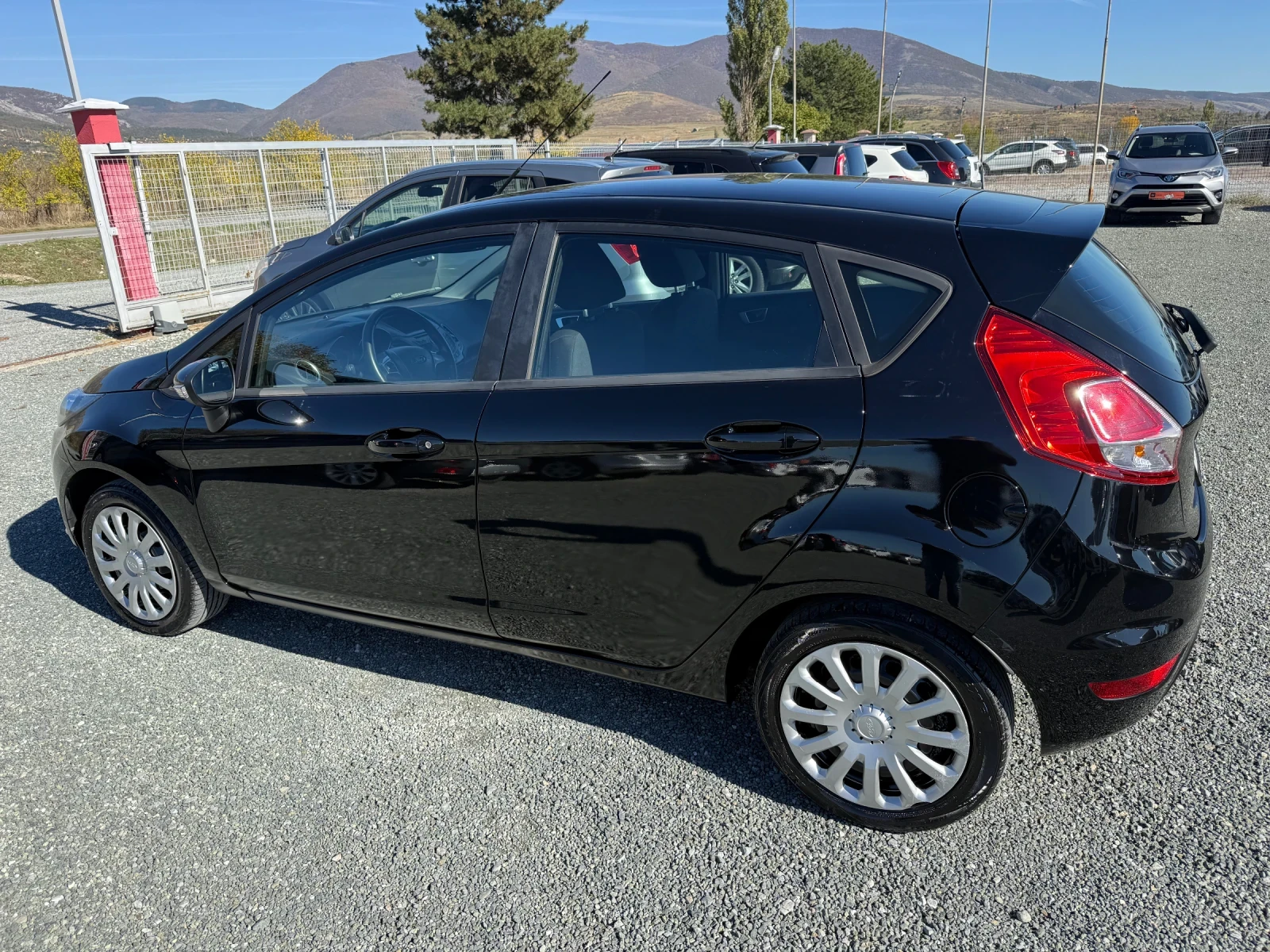 Ford Fiesta (KATO НОВА) - изображение 9