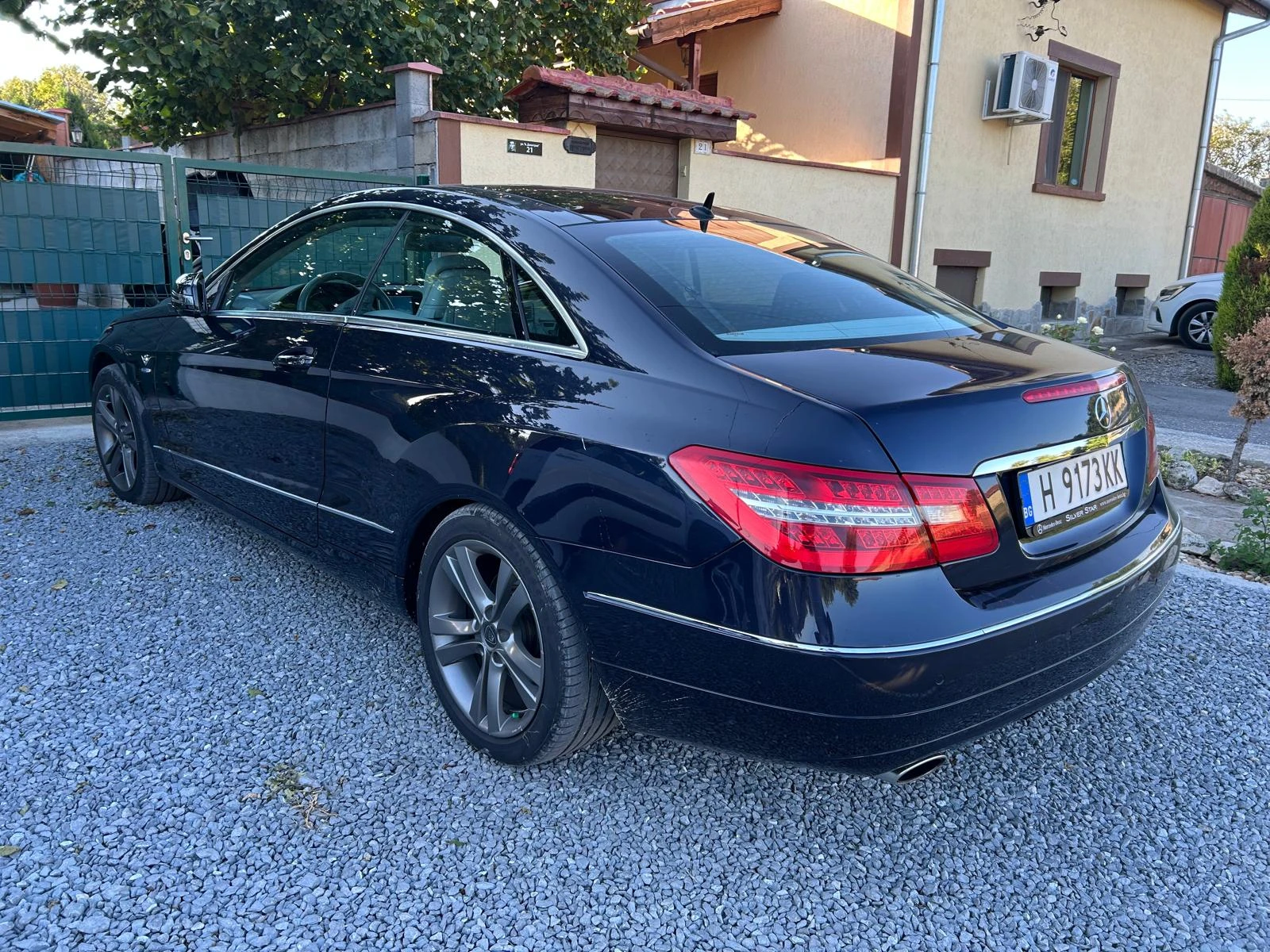 Mercedes-Benz E 350  - изображение 4
