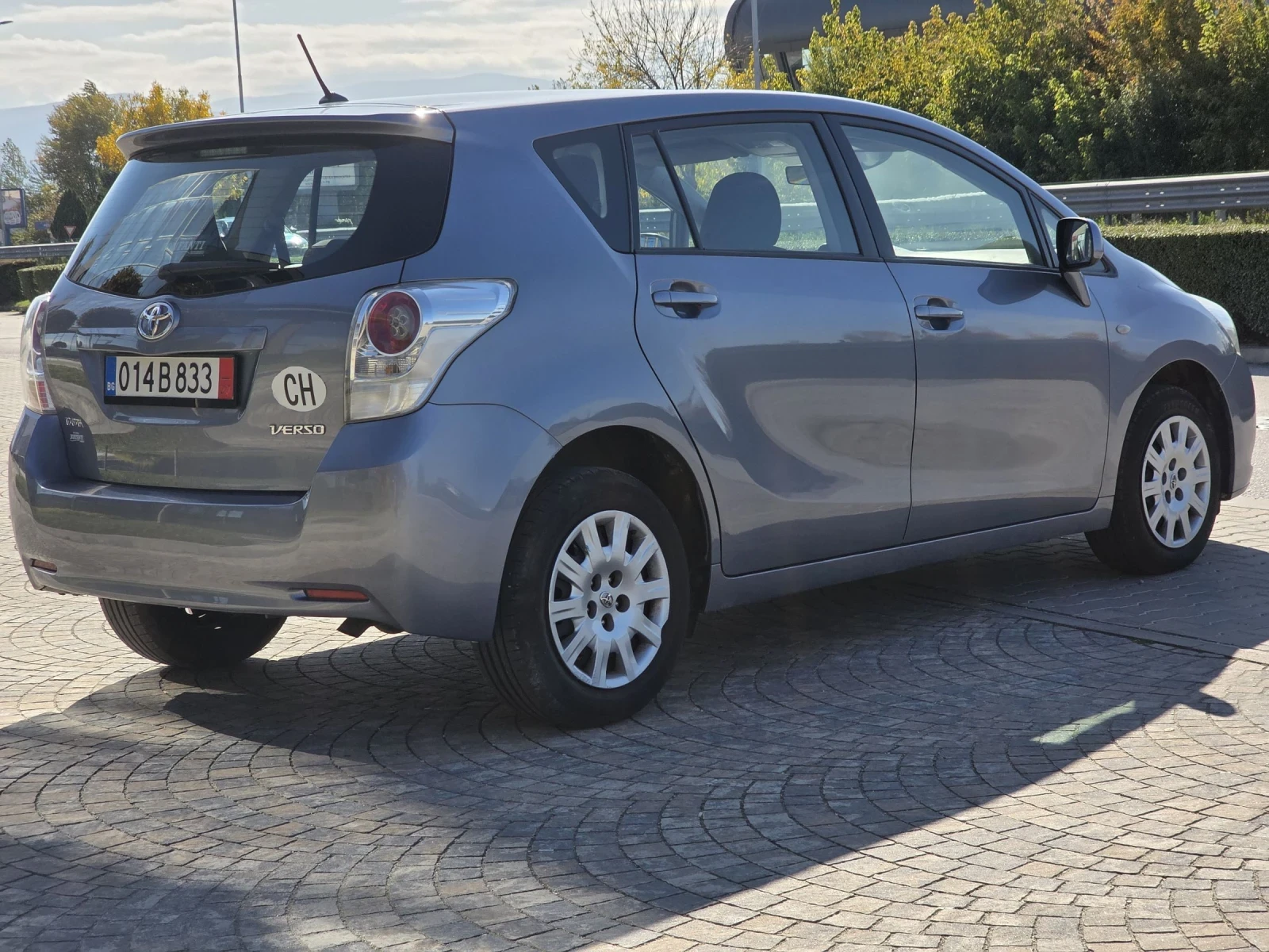 Toyota Verso 1.8i SWISS EDITION 149000km - изображение 5
