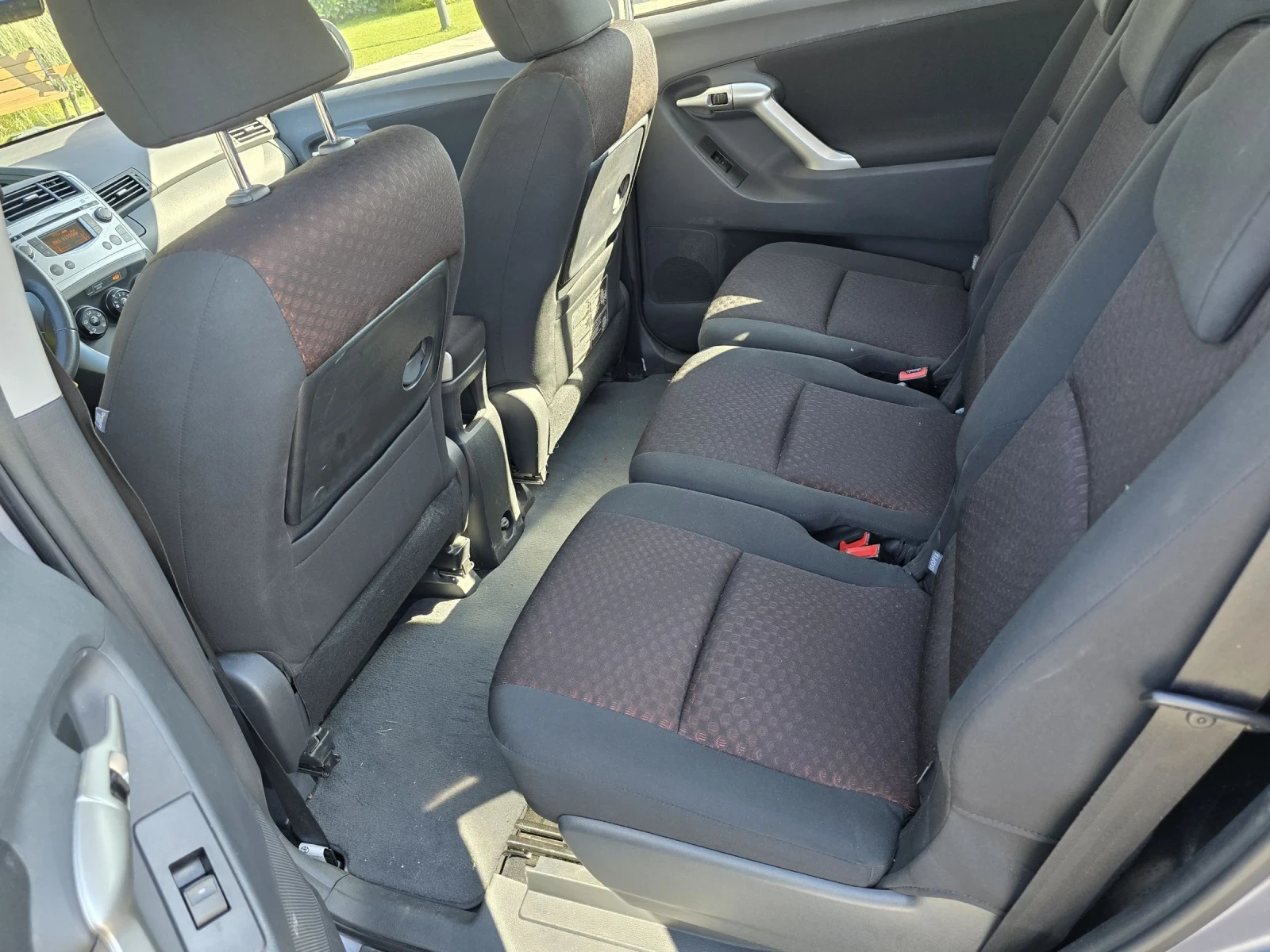 Toyota Verso 1.8i SWISS EDITION 149000km - изображение 10