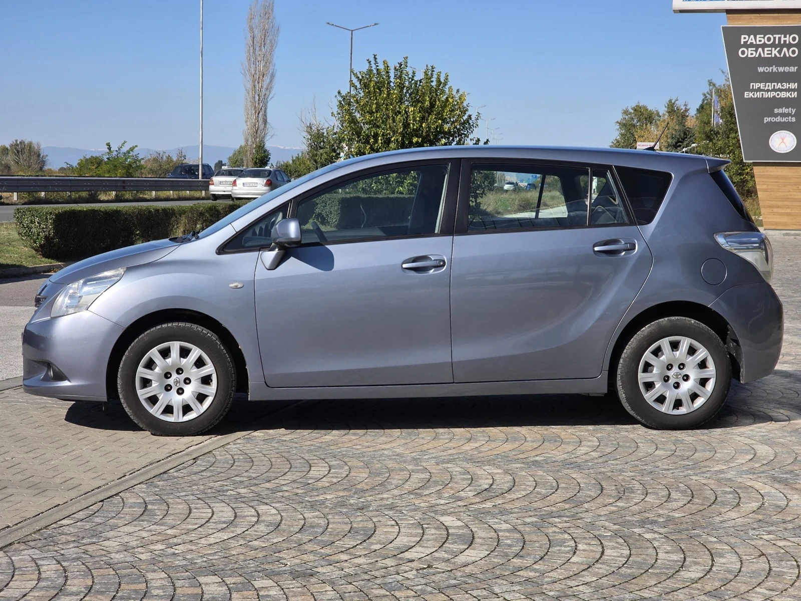 Toyota Verso 1.8i SWISS EDITION 149000km - изображение 2