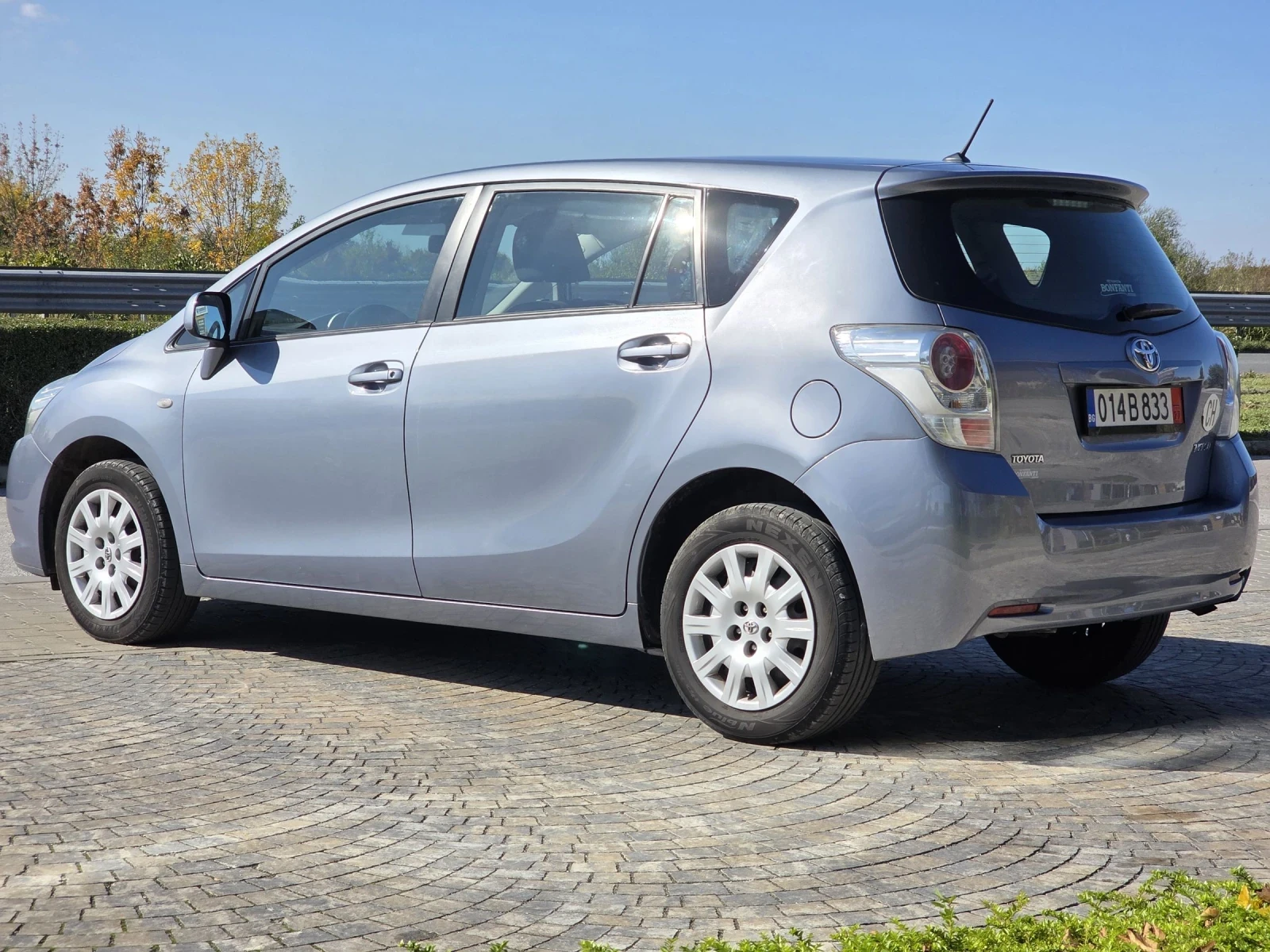 Toyota Verso 1.8i SWISS EDITION 149000km - изображение 3