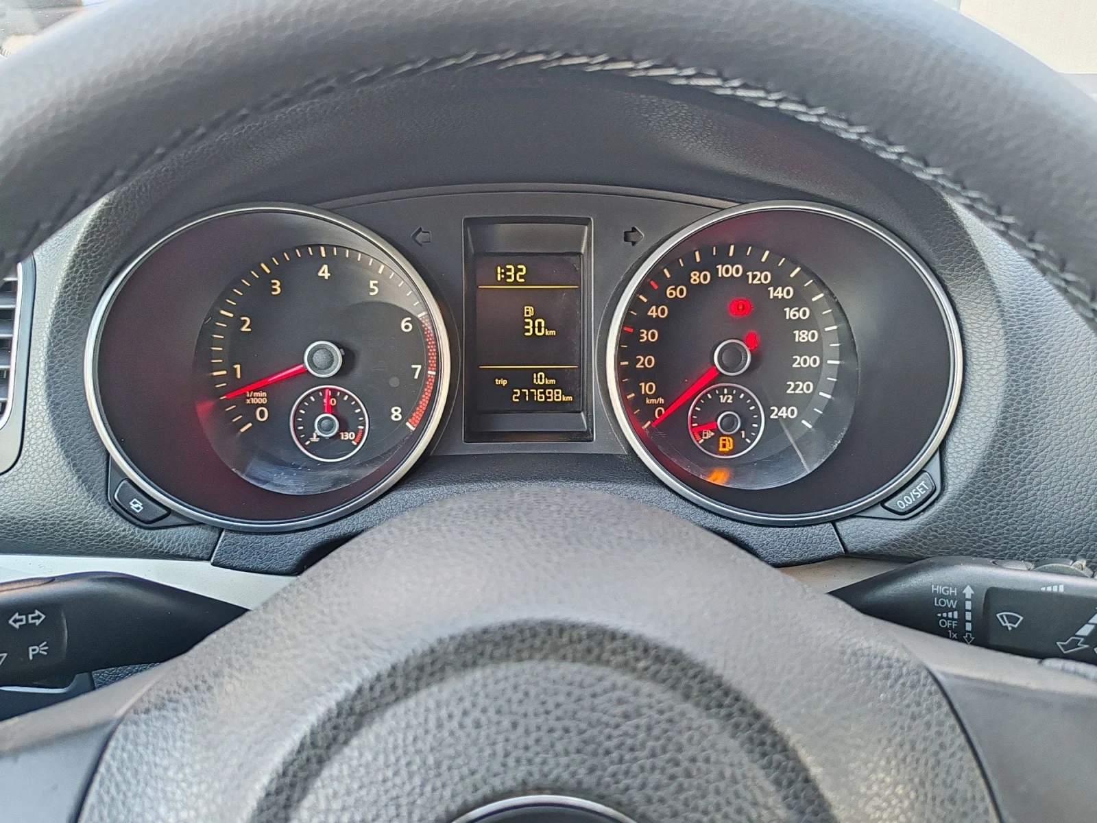 VW Golf 1.4i 80kc  | Mobile.bg — изображение 12