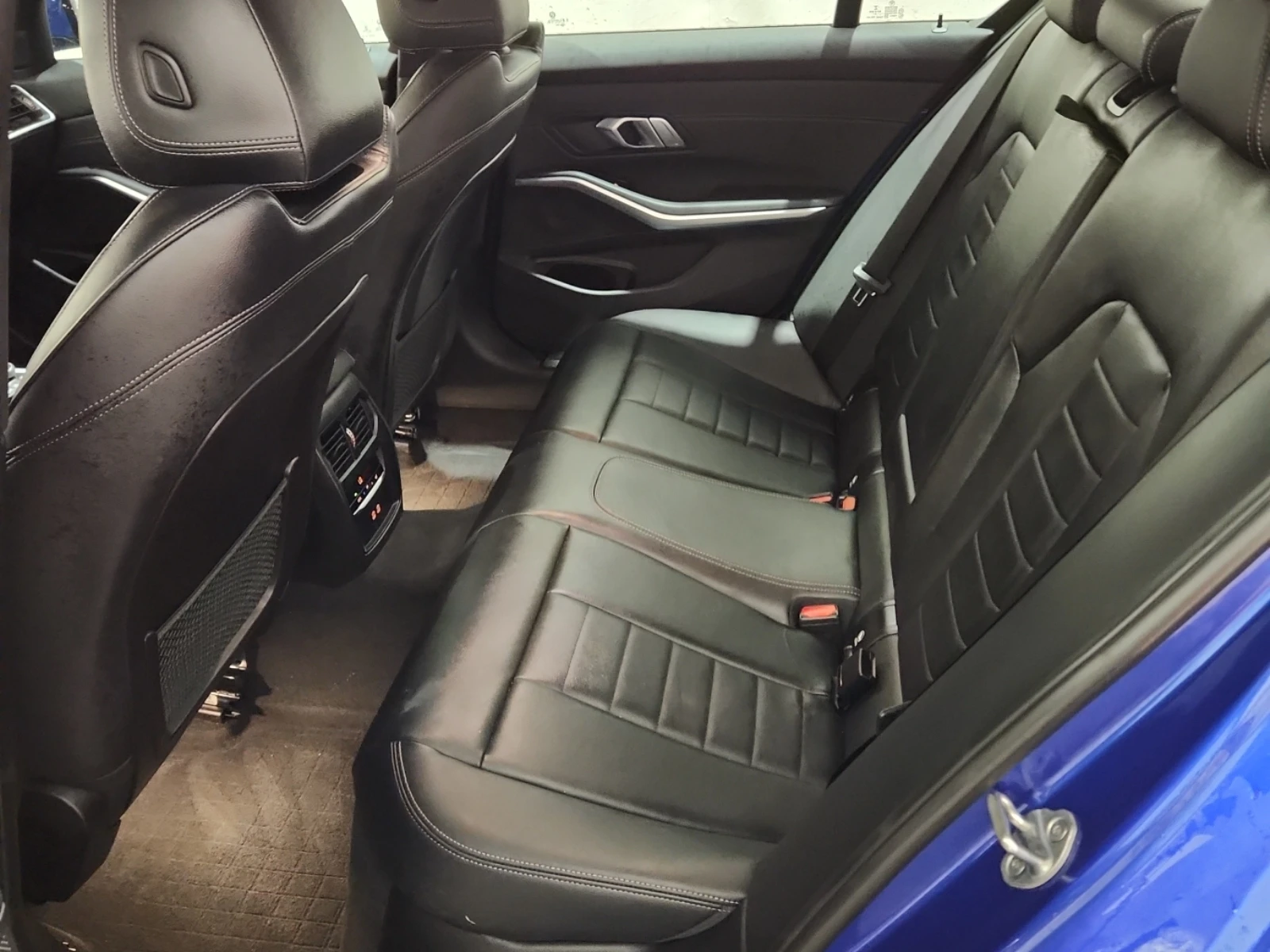 BMW 330 * CARFAX *    | Mobile.bg   8