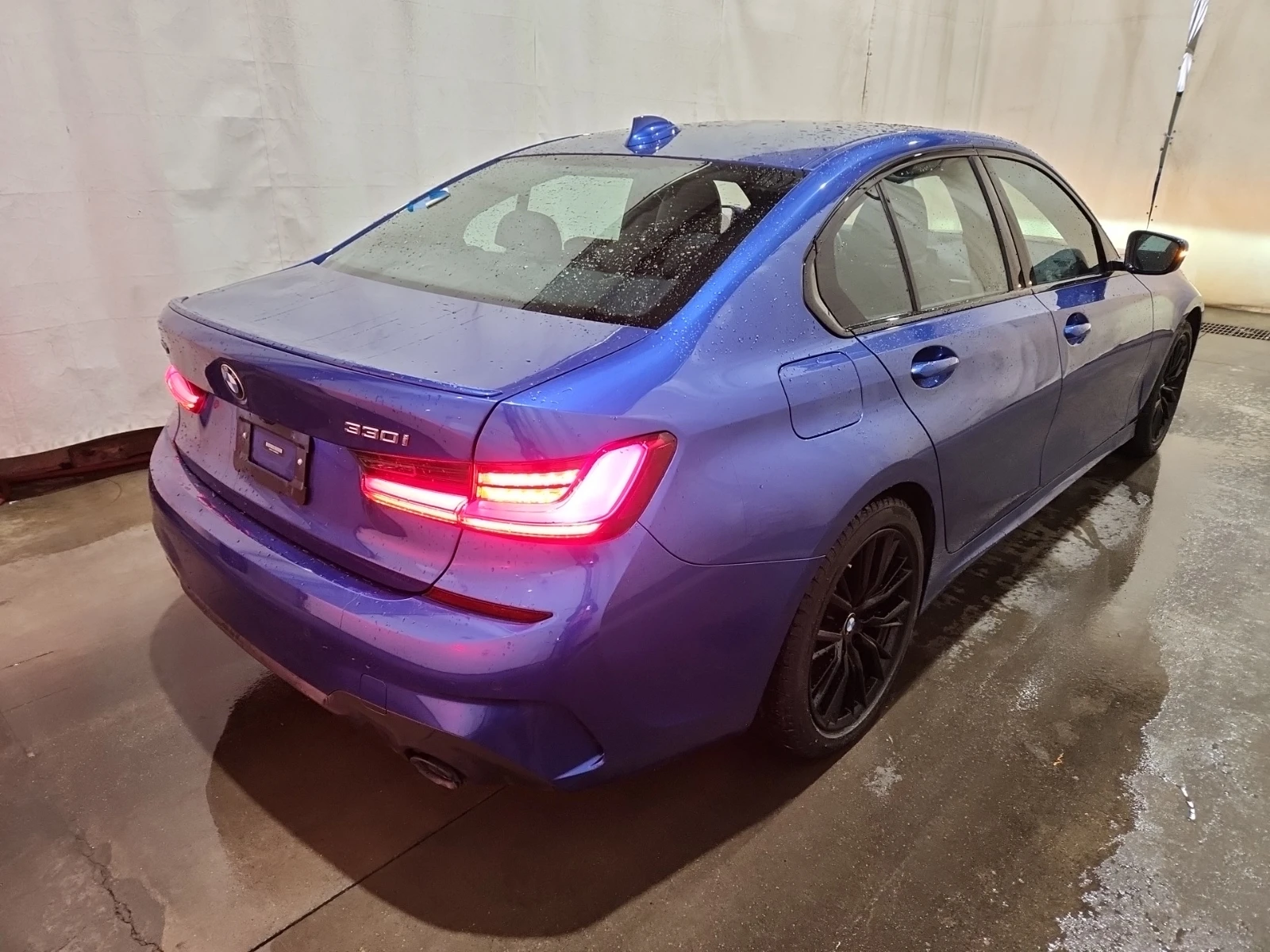 BMW 330 * CARFAX *    | Mobile.bg   5