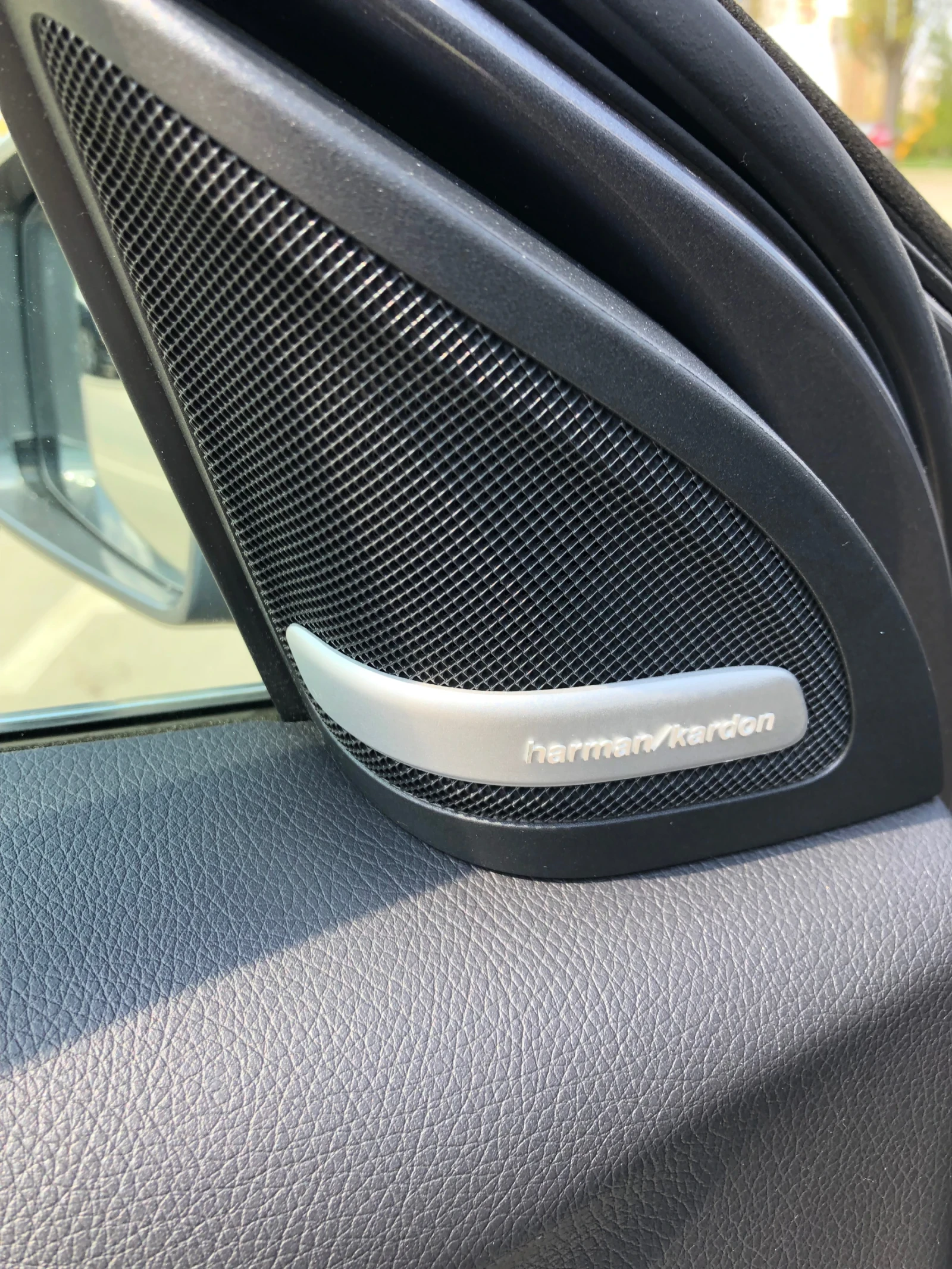 Mercedes-Benz A 250 AMG 4 MATIC, снимка 10 - Автомобили и джипове - 53876626