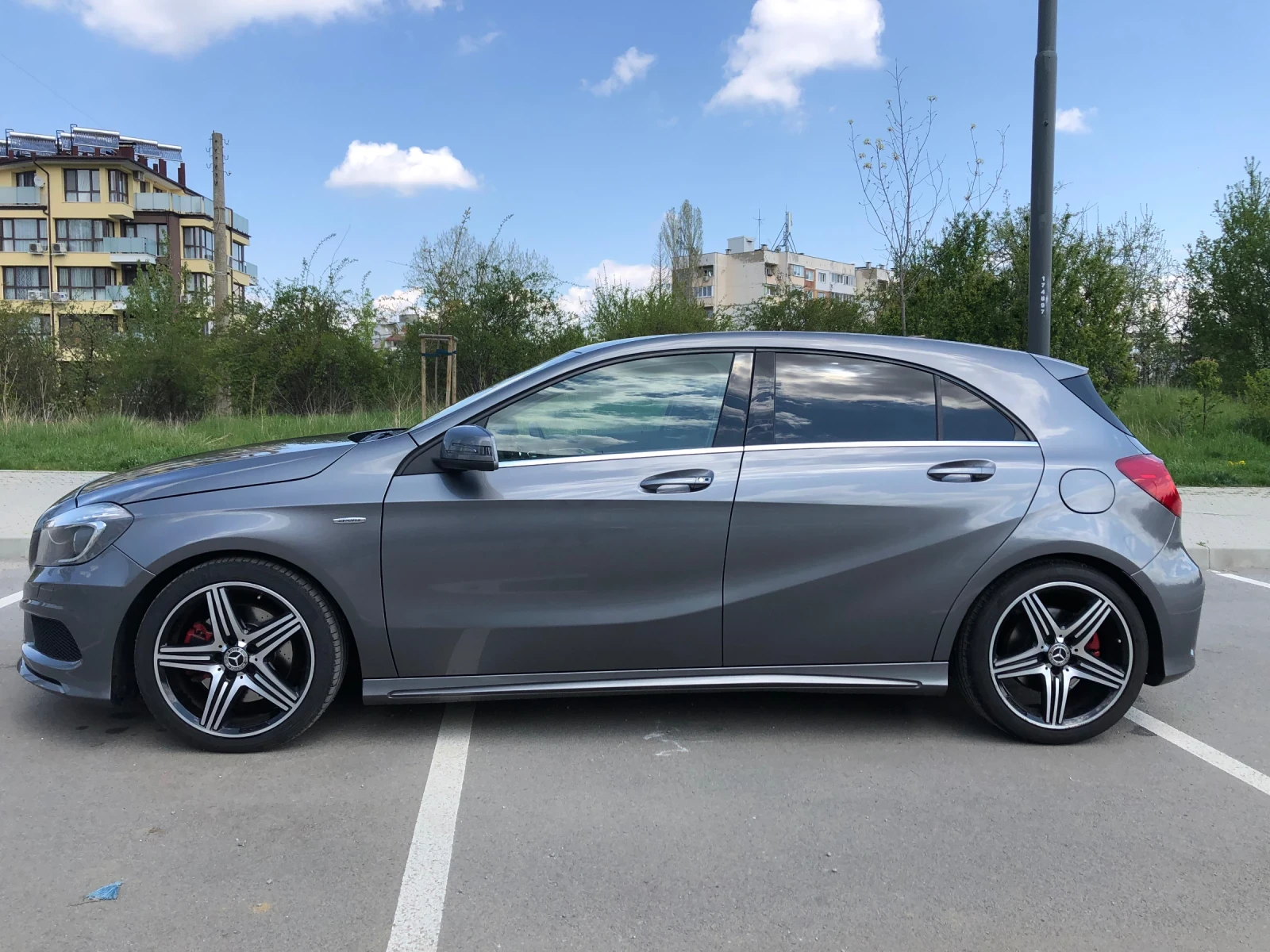 Mercedes-Benz A 250 AMG 4 MATIC, снимка 4 - Автомобили и джипове - 53876626