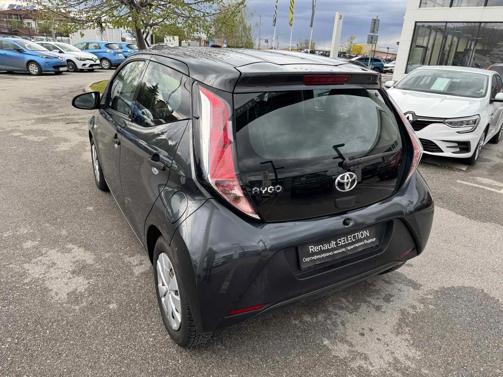 Toyota Aygo 1.0 I, снимка 4 - Автомобили и джипове - 54287992