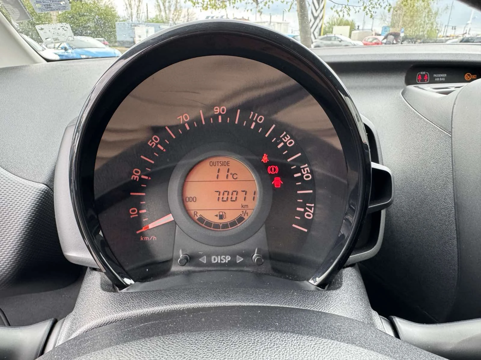 Toyota Aygo 1.0 I, снимка 15 - Автомобили и джипове - 54287992