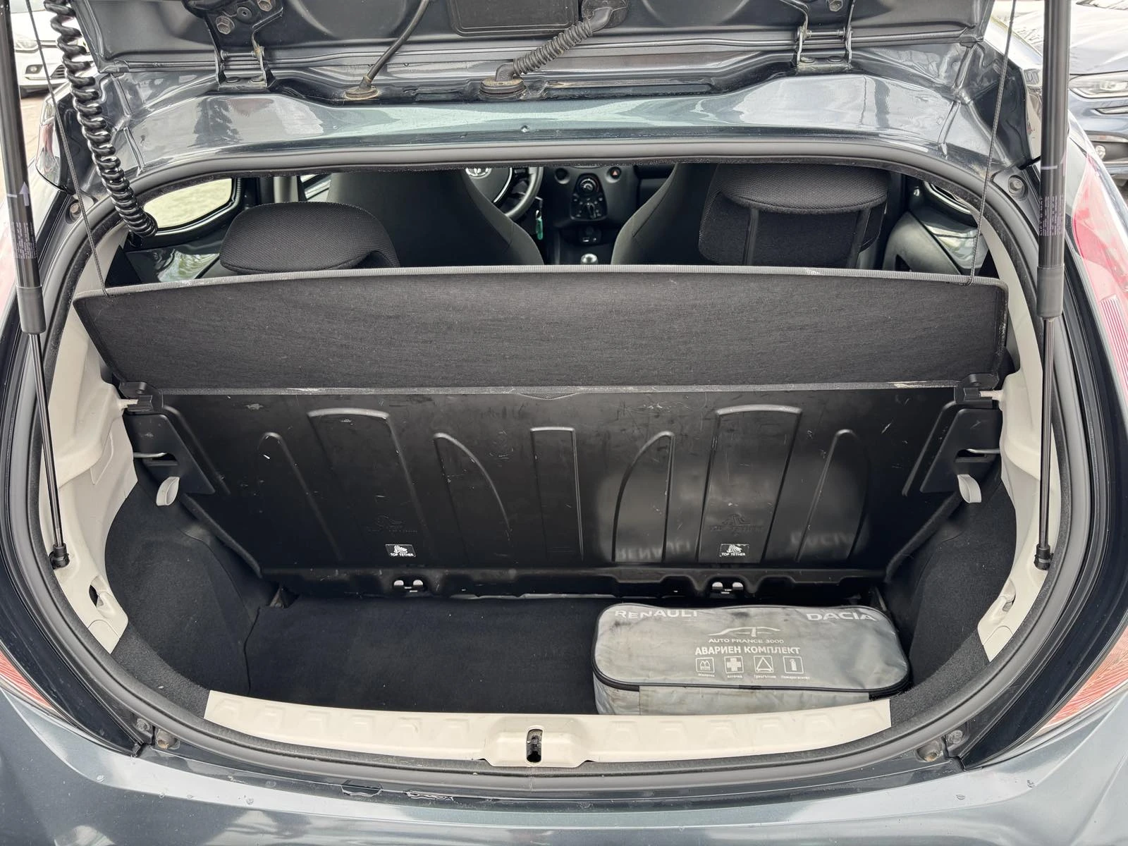 Toyota Aygo 1.0 I, снимка 11 - Автомобили и джипове - 54287992