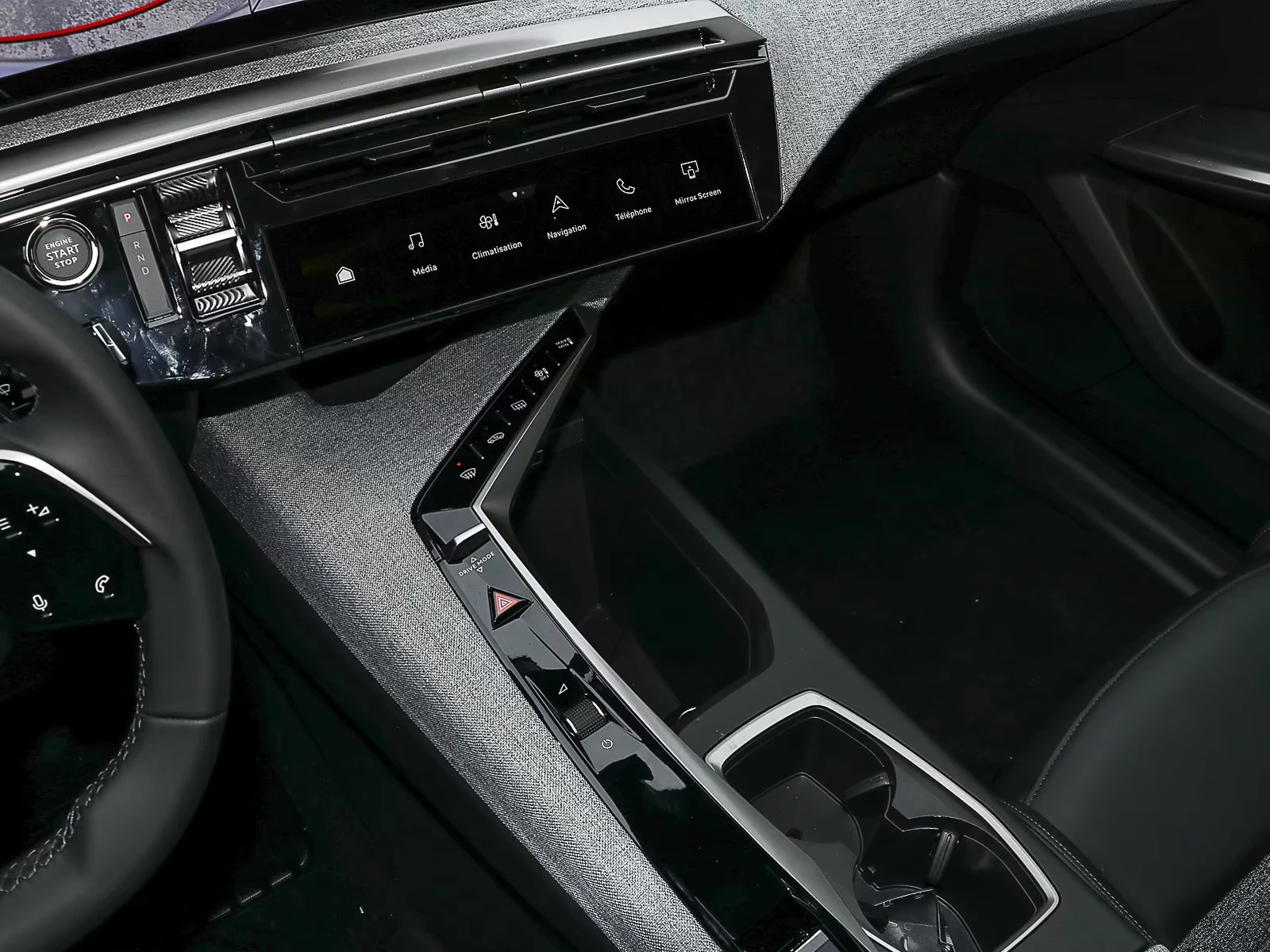Peugeot 5008 ALLURE/213HP/7S/360/KEYLESS/NAVI/197h, снимка 14 - Автомобили и джипове - 54313665