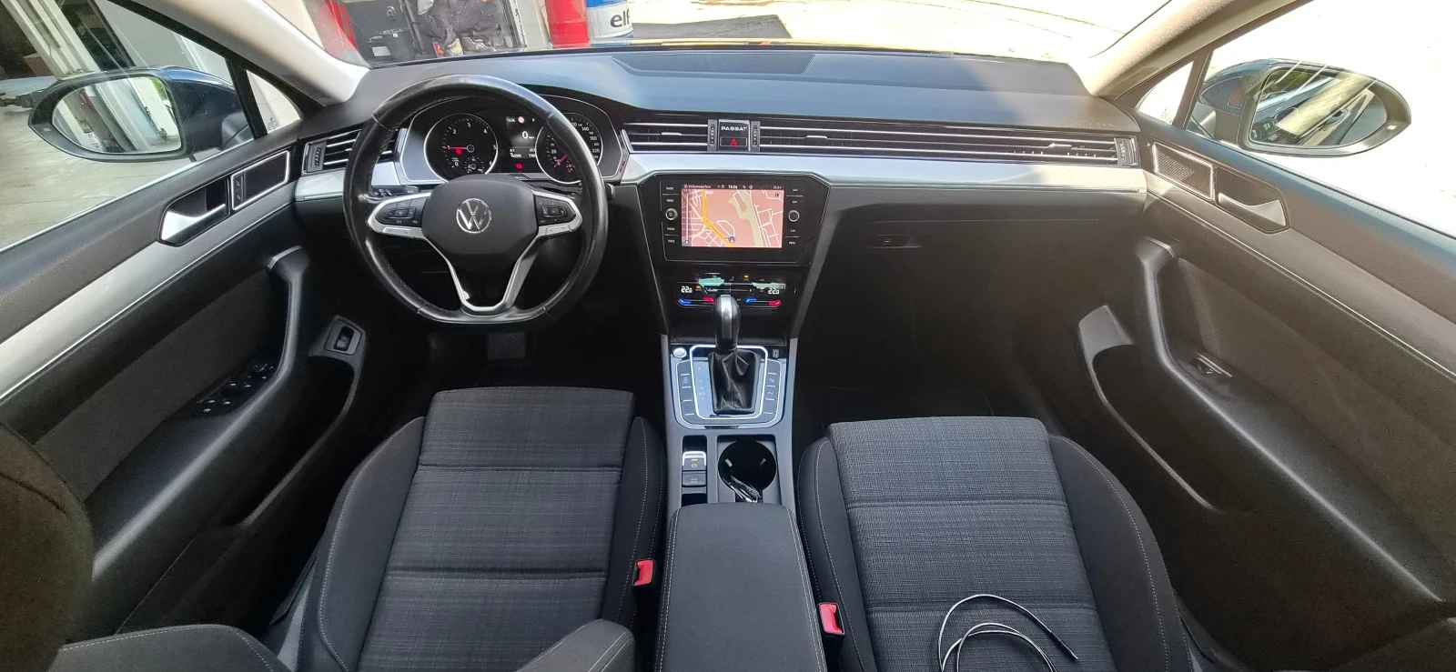 VW Passat СЕДАН 2.0TDI 150к.с. MATRIX, снимка 10 - Автомобили и джипове - 54429224