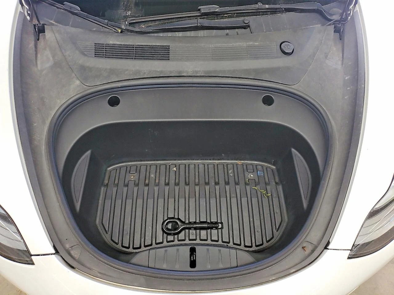 Tesla Model 3, снимка 11 - Автомобили и джипове - 54624003