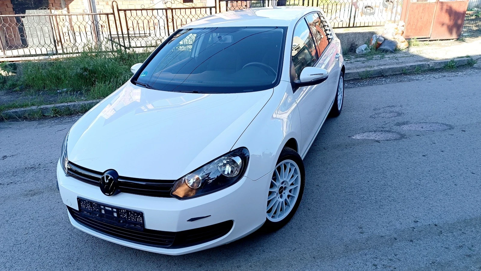 VW Golf 1.6 MPI. Топ състояние на140хил.