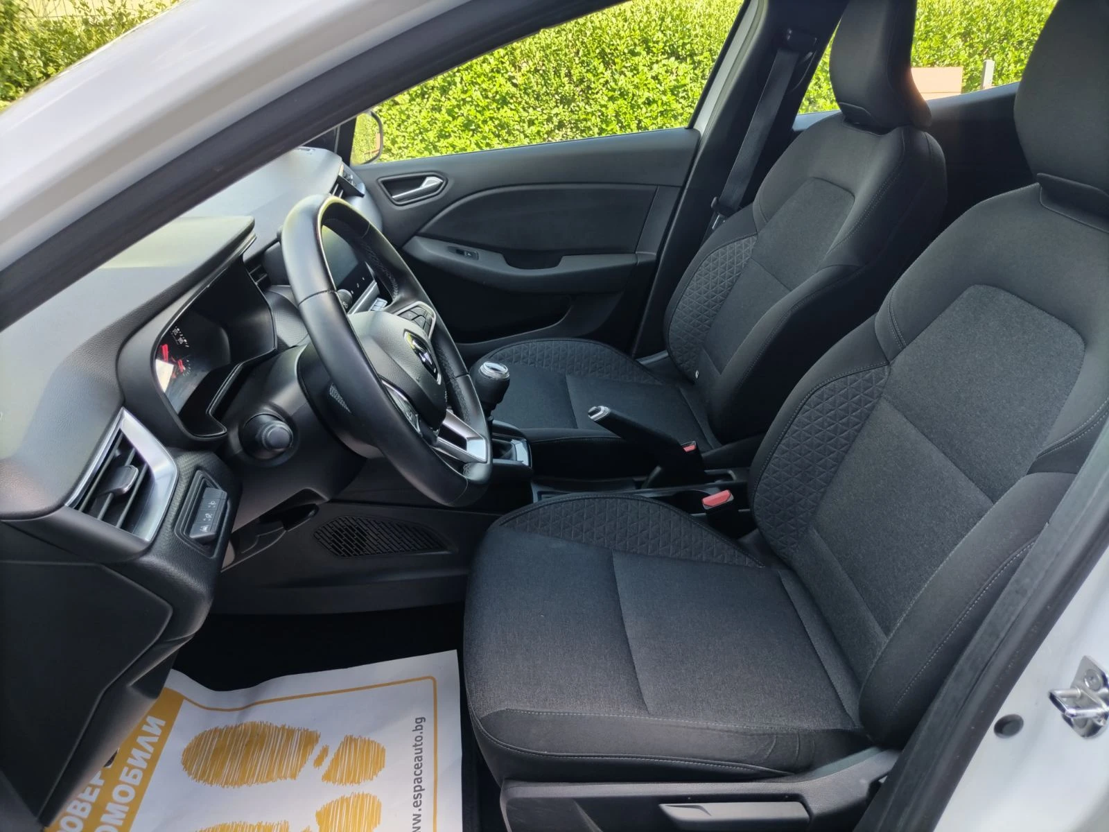 Renault Clio 1.0Tce/100к.с, снимка 11 - Автомобили и джипове - 54690975
