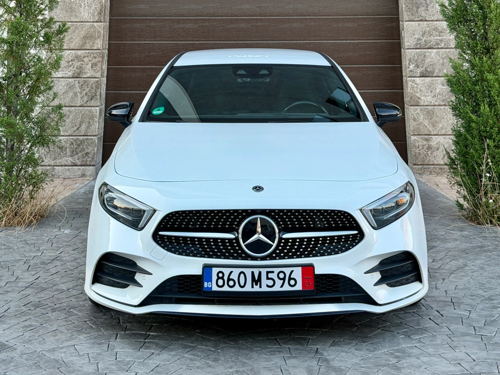 Mercedes-Benz A 250 AMG LINE FULL LED DIGITAL ЛИЗИНГ, снимка 2 - Автомобили и джипове - 55587412