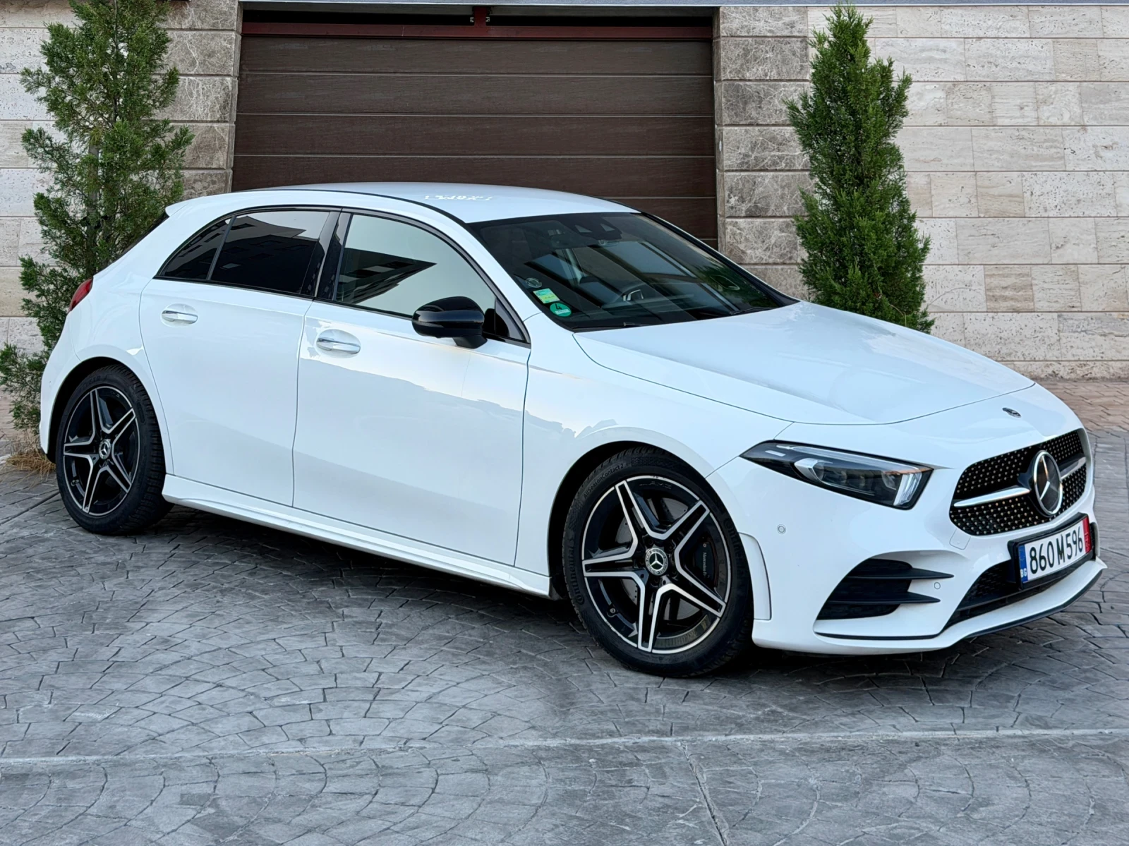 Mercedes-Benz A 250 AMG LINE FULL LED DIGITAL ЛИЗИНГ, снимка 3 - Автомобили и джипове - 55587412