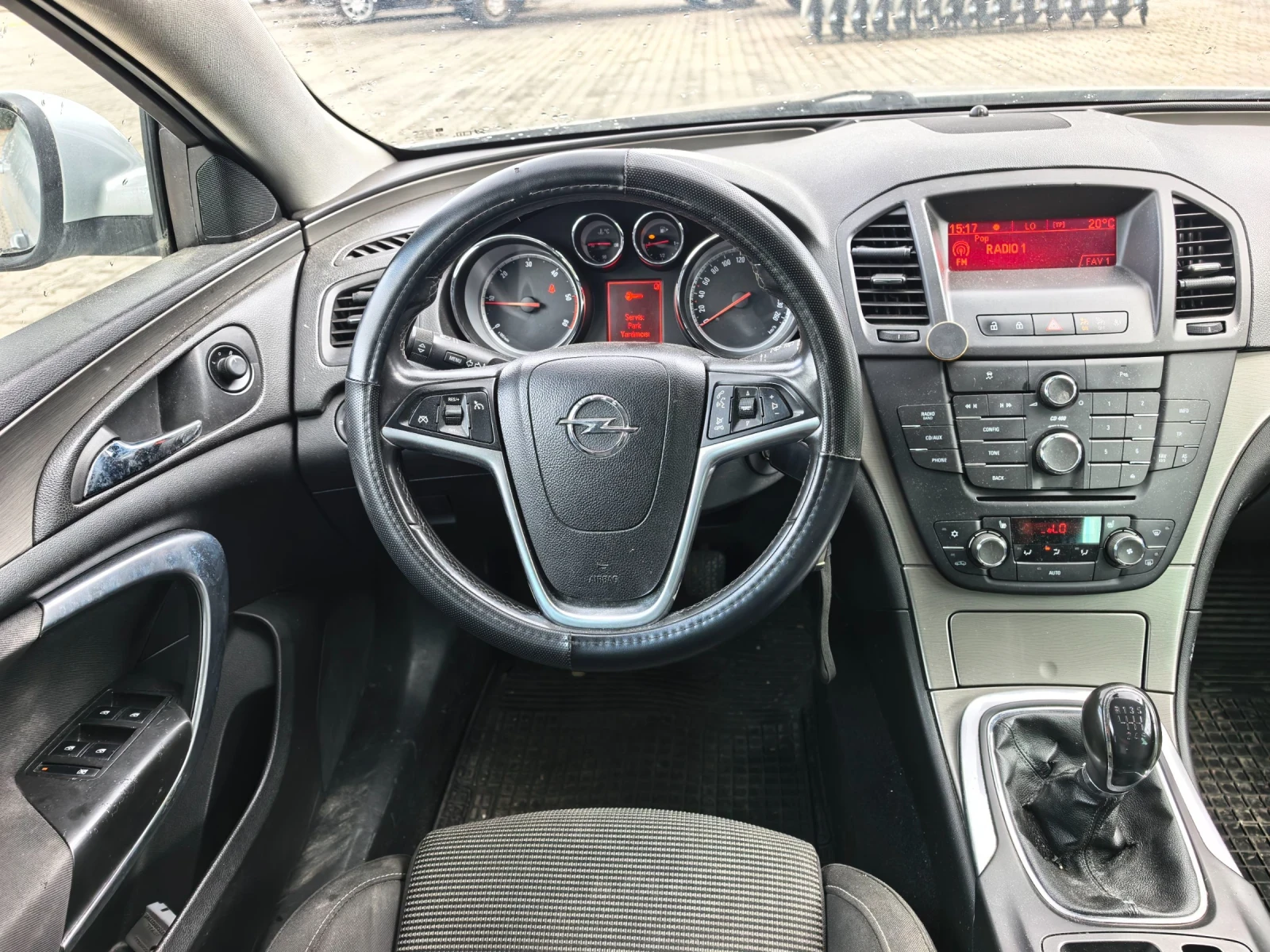 Opel Insignia 2.0д 131кс , снимка 13 - Автомобили и джипове - 56198751