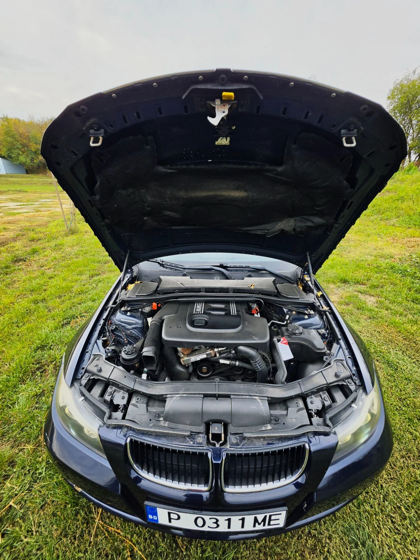 BMW 320, снимка 15 - Автомобили и джипове - 56589108
